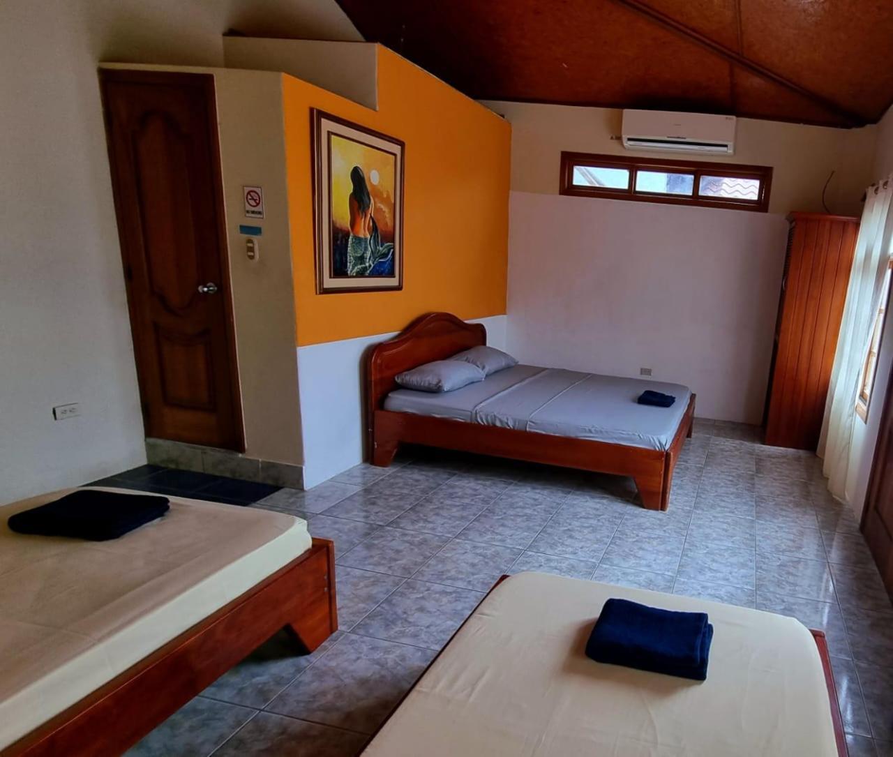 Hostal Neptuno - Poseidon ปวยร์โต วิลยามิล ภายนอก รูปภาพ